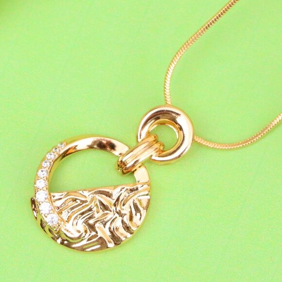 "Textured Circle Rose Gold Pendant with Crystals, XPPT1583 - Picture 1 of 13